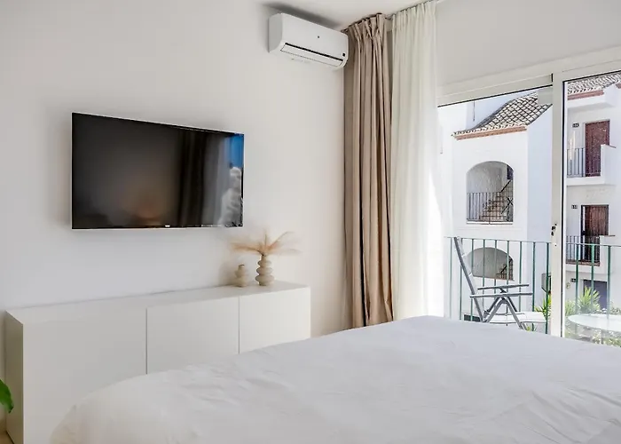 Ultimate - Heerlijk Op Loopafstand Het - Gezamenlijk Zwembad Estepona